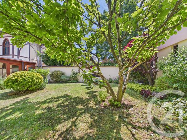 Maison à vendre  8 pièces - 194 m 2   CHARTRES  - 28