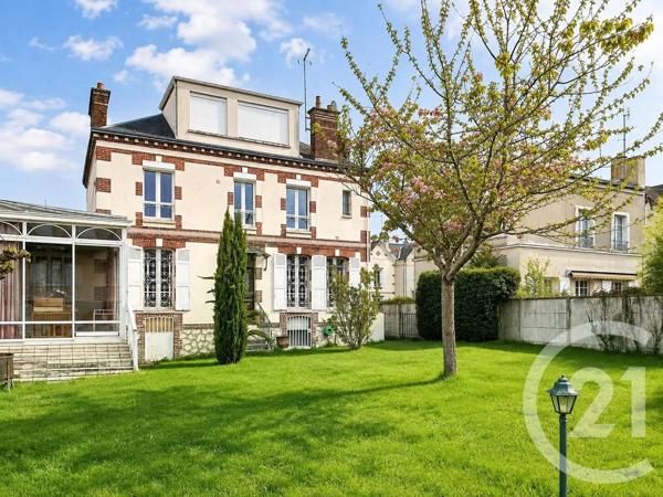 Maison à vendre  8 pièces - 194 m 2   CHARTRES  - 28