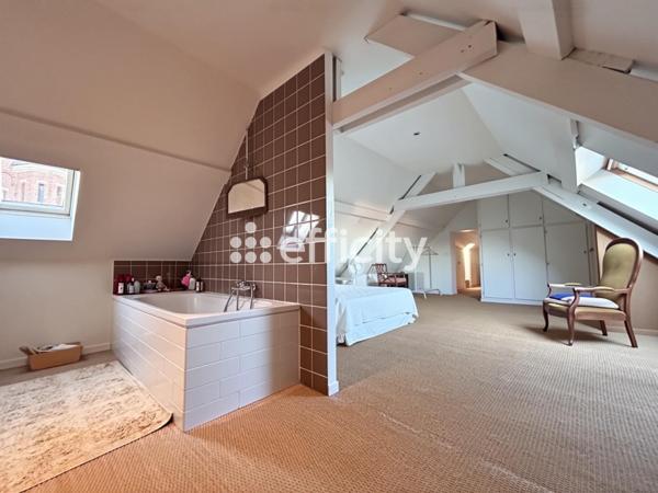 Maison 8 pièces - 210 m² Exclusivité efficity