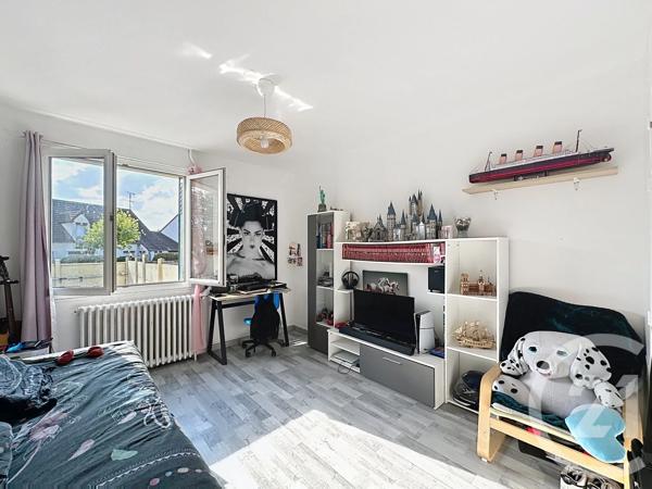 Maison à vendre  6 pièces - 146 m 2   CHATEAUNEUF SUR LOIRE  - 45