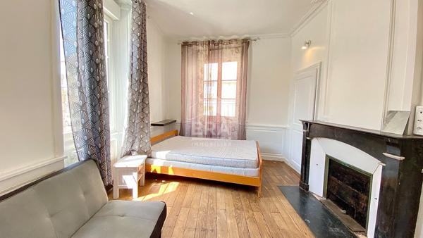 Immeuble de rapport Laval 7 pièce(s) 136 m2