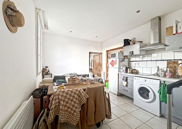 Immeuble de rapport Laval 7 pièce(s) 136 m2
