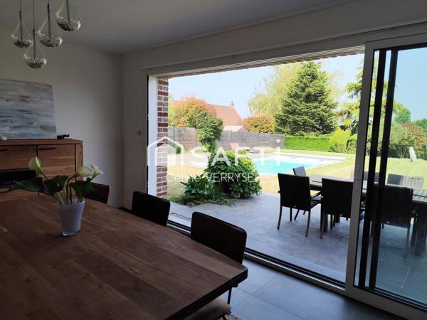 MAISON INDIVIDUELLE 4 CHAMBRES PISCINE ET DOUBLE GARAGE