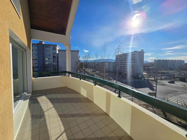 grand T3  en duplex refait à neuf