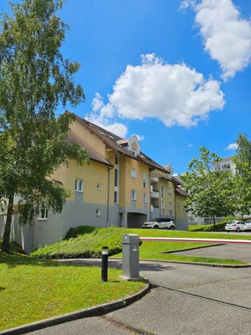 grand T3  en duplex refait à neuf