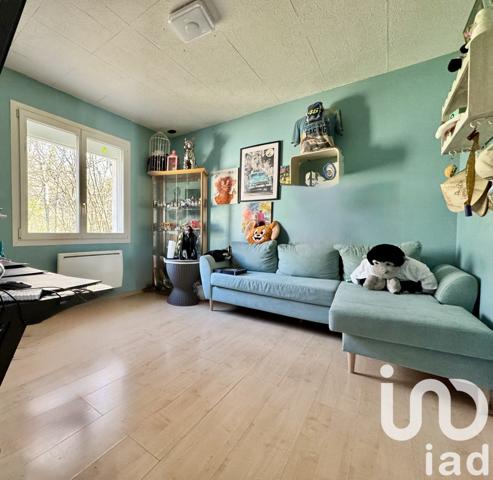 Maison traditionnelle 6 pièces de 150 m² à Les Bordes (89500)