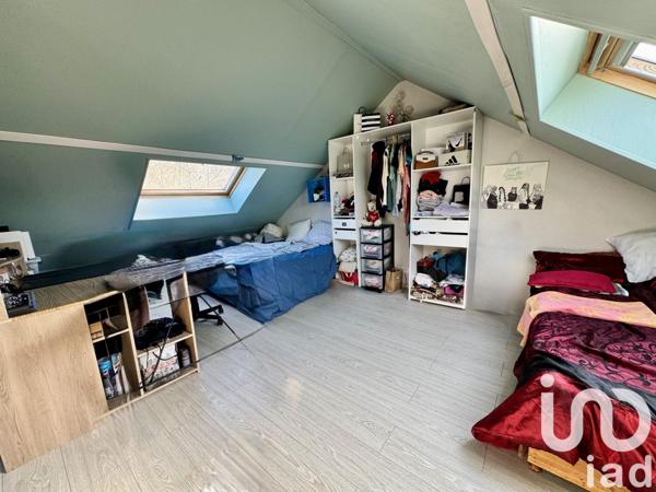 Maison traditionnelle 6 pièces de 150 m² à Les Bordes (89500)