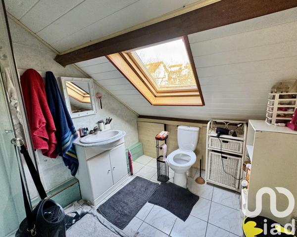 Maison traditionnelle 6 pièces de 150 m² à Les Bordes (89500)