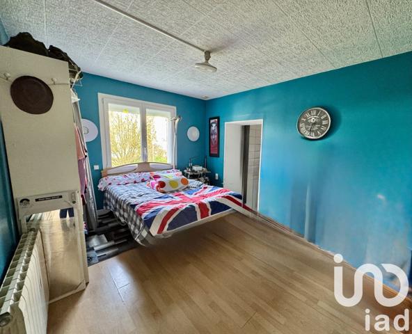 Maison traditionnelle 6 pièces de 150 m² à Les Bordes (89500)