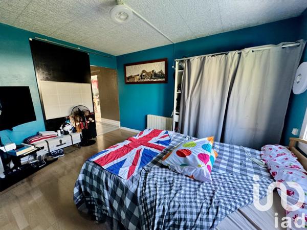 Maison traditionnelle 6 pièces de 150 m² à Les Bordes (89500)