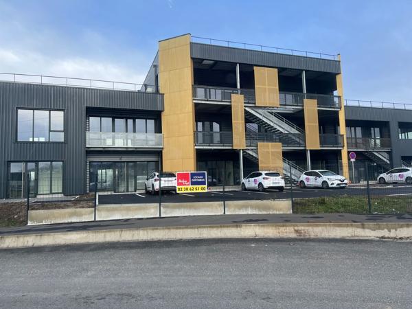 Immeuble neuf de bureaux à louer : 1 090 m² divisibles dès 165 m² - Saran (Motte Pétrée), Loiret (45)