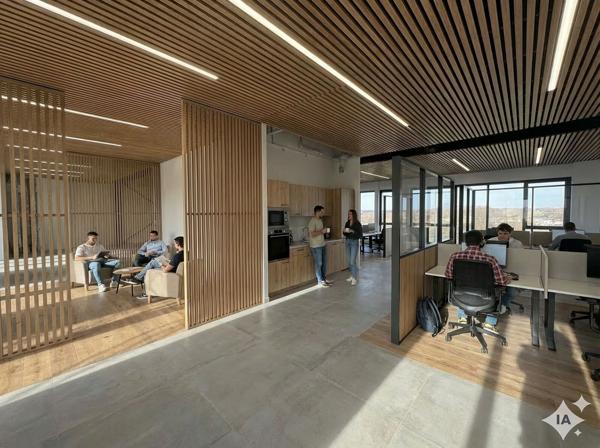 Immeuble neuf de bureaux à louer : 1 090 m² divisibles dès 165 m² - Saran (Motte Pétrée), Loiret (45)