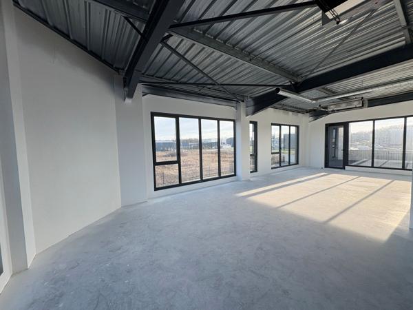 Immeuble neuf de bureaux à louer : 1 090 m² divisibles dès 165 m² - Saran (Motte Pétrée), Loiret (45)