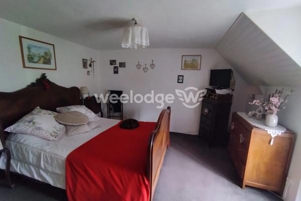 Maison à vendre 9 pièces de 159 m² à La Celle-Dunoise