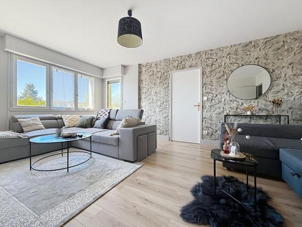 Nouveauté! Appartement T3 Nantes sud 72m2 garage fermé stationnement cave et balcon