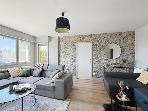 Nouveauté! Appartement T3 Nantes sud 72m2 garage fermé stationnement cave et balcon