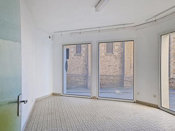 Ensemble immobilier atypique au coeur de Vihiers