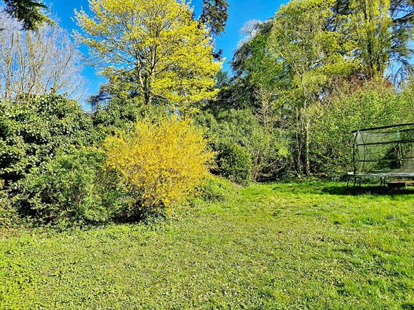 Ensemble immobilier atypique au coeur de Vihiers