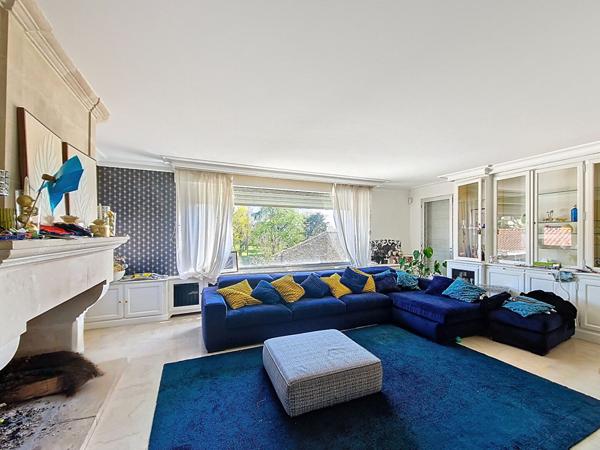 Ensemble immobilier atypique au coeur de Vihiers