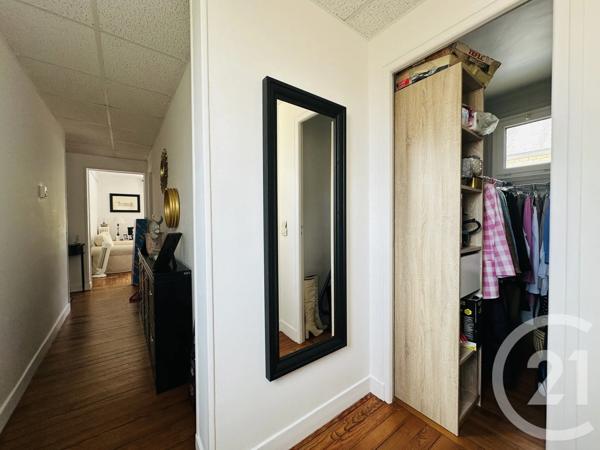 Appartement F3 à vendre  3 pièces - 64,25 m 2   FALAISE  - 14