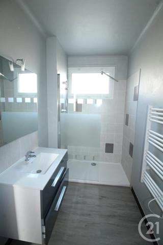 Appartement F3 à vendre  3 pièces - 64,25 m 2   FALAISE  - 14