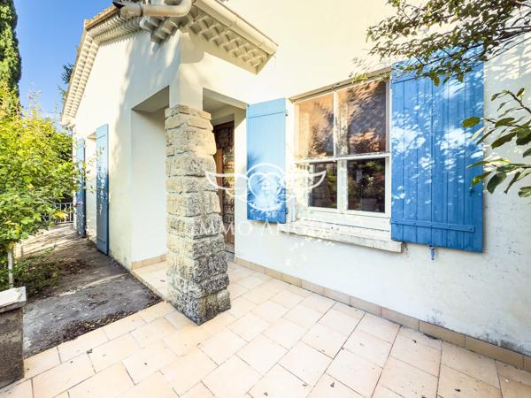 Propriété comprenant 3 habitations + annexes; A rénover