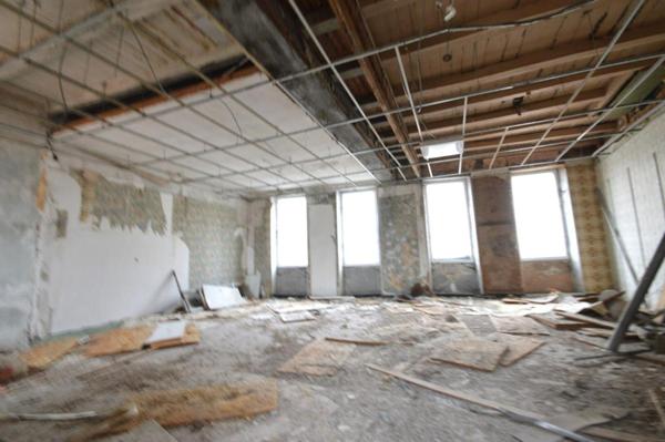 ENSEMBLE NON HABITABLE A RENOVER 17MARANS CENTRE VILLE