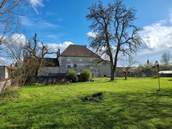 Vente Propriété 8 pièces 293 m2 à Grand