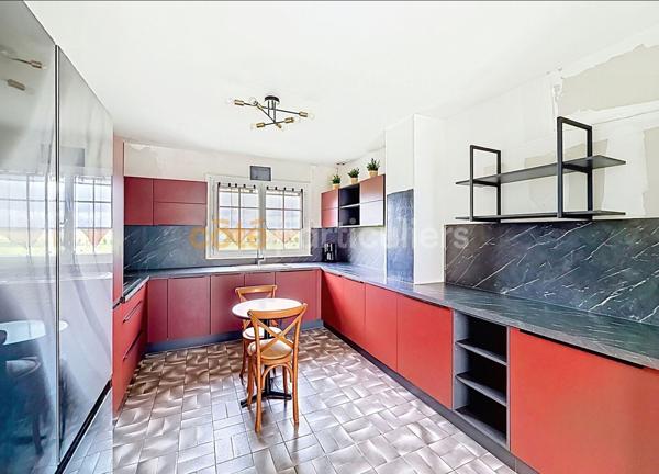 Vente
                Maison124 m² - 7 Pièces -
                    BOURGTHEROULDE INFREVILLE (27520)