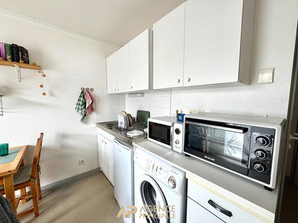 Studio - 19m2 - 1 pièce - Parking + Balcon - La Rochelle (Tasdon/Minimes) 149 000 € **  - Référence  JH709D10
