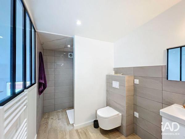 Location bureaux 102 m² Brie-Comte-Robert