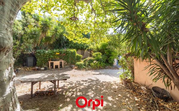 Maison à vendre    5 pièces • 162 m2 Marseille 11