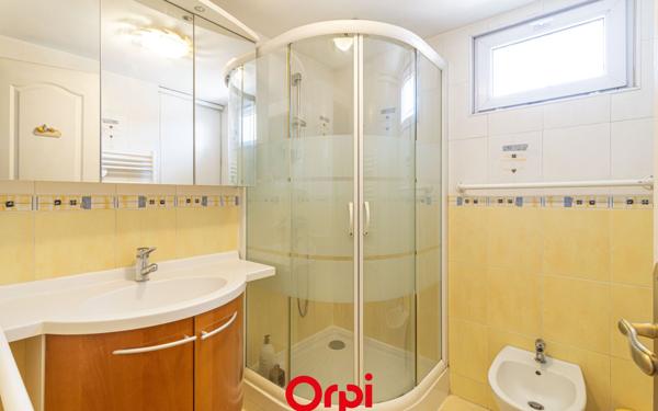 Maison à vendre    5 pièces • 162 m2 Marseille 11