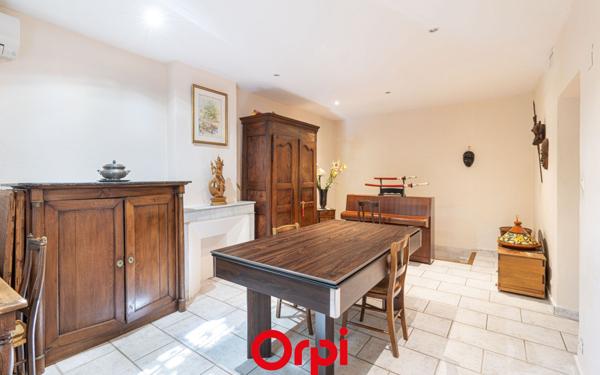 Maison à vendre    5 pièces • 162 m2 Marseille 11