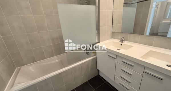 Location Appartement 4 pièces 89.84 m² - Clamart 92140