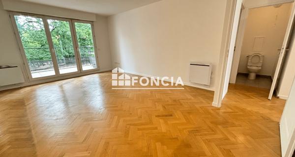 Location Appartement 4 pièces 89.84 m² - Clamart 92140