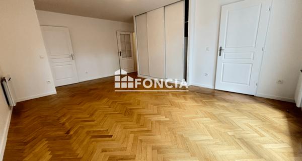 Location Appartement 4 pièces 89.84 m² - Clamart 92140