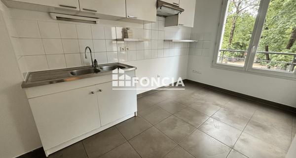 Location Appartement 4 pièces 89.84 m² - Clamart 92140