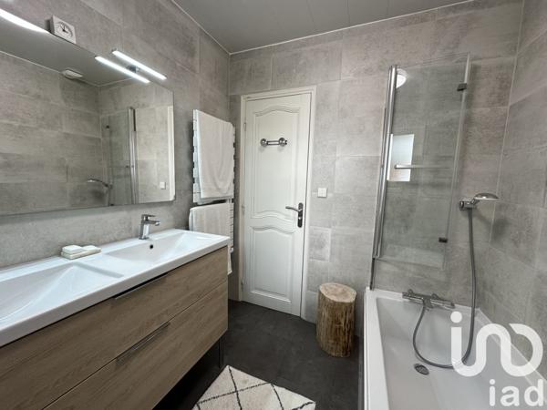 Maison à vendre 5 pièces 122 m² Artigues-près-Bordeaux