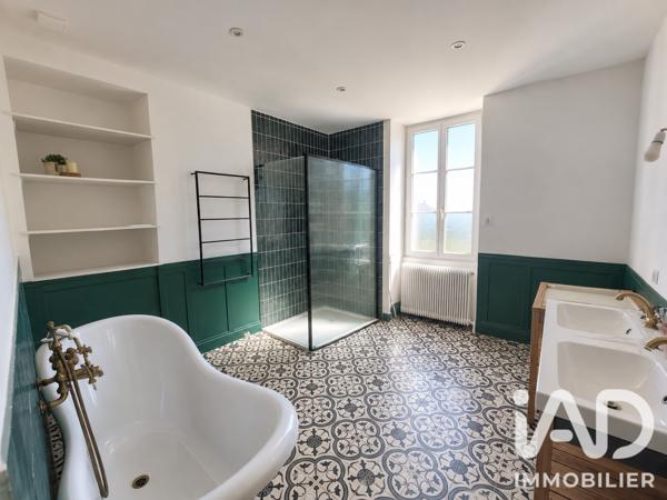 Maison à vendre 7 pièces 183 m² Le Creusot