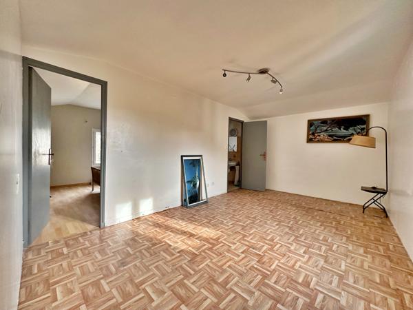 Local Commercial 4 pièces - 289 m² Exclusivité efficity