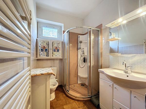 MAISON DE 118 M² AVEC 2 HABITATIONS SUR 267 M² DE TERRAIN