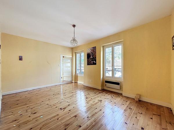 MAISON DE 118 M² AVEC 2 HABITATIONS SUR 267 M² DE TERRAIN