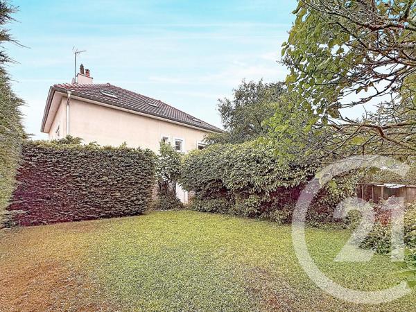 Maison à vendre  5 pièces - 130 m 2   CHATENOY LE ROYAL  - 71