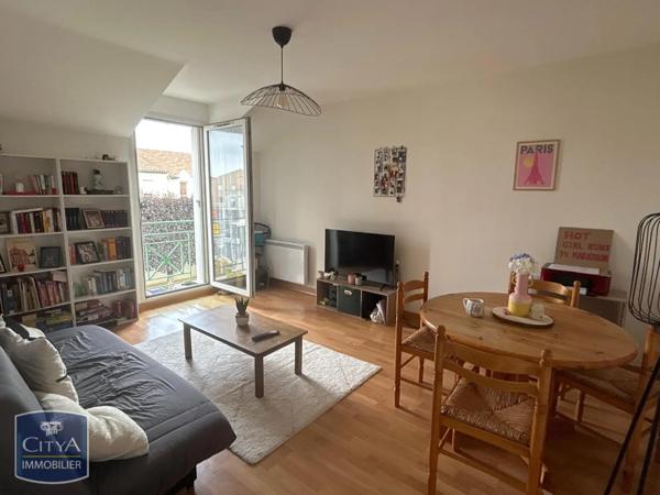 Appartement à louer 2 pièces 45.76m² Buxerolles (86180)