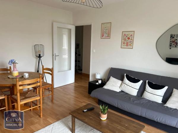 Appartement à louer 2 pièces 45.76m² Buxerolles (86180)