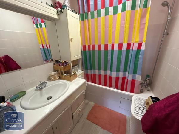 Appartement à louer 2 pièces 45.76m² Buxerolles (86180)