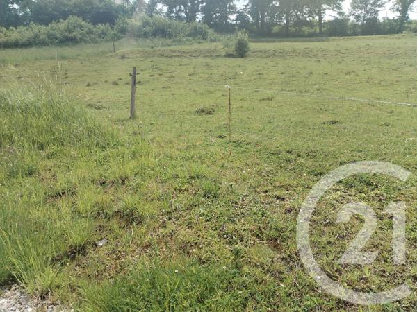 Terrain à vendre  838 m 2   LURE  - 70