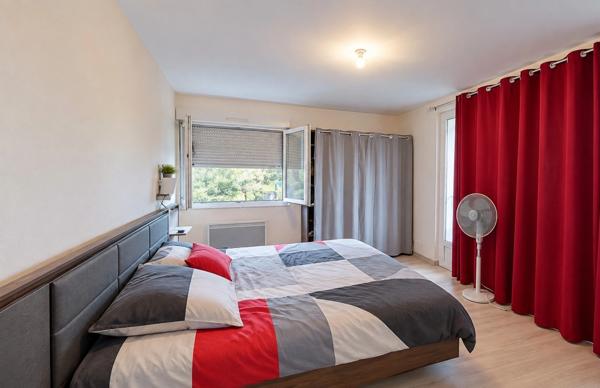 Appartement 5 pièces avec grande terrasse et parking – Exclusivité