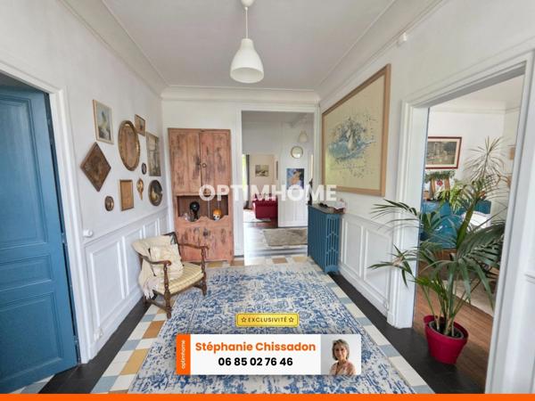 A 3 MN DE BESSINES - COUP DE COEUR POUR CETTE BELLE MAISON DE CARACTERE AVEC JOLI JARDIN ET PISCINE